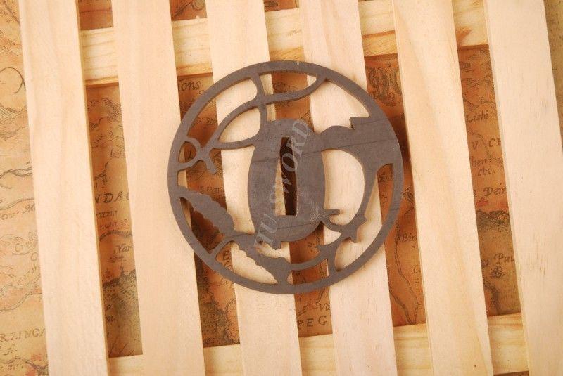 Iron Tsuba Hand Guard For Japanese Samurai Sword Knives Katana Wakizashi Ht060