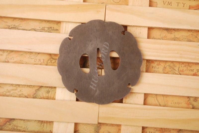 Iron Tsuba Hand Guard For Japanese Samurai Sword Knives Katana Wakizashi Ht097